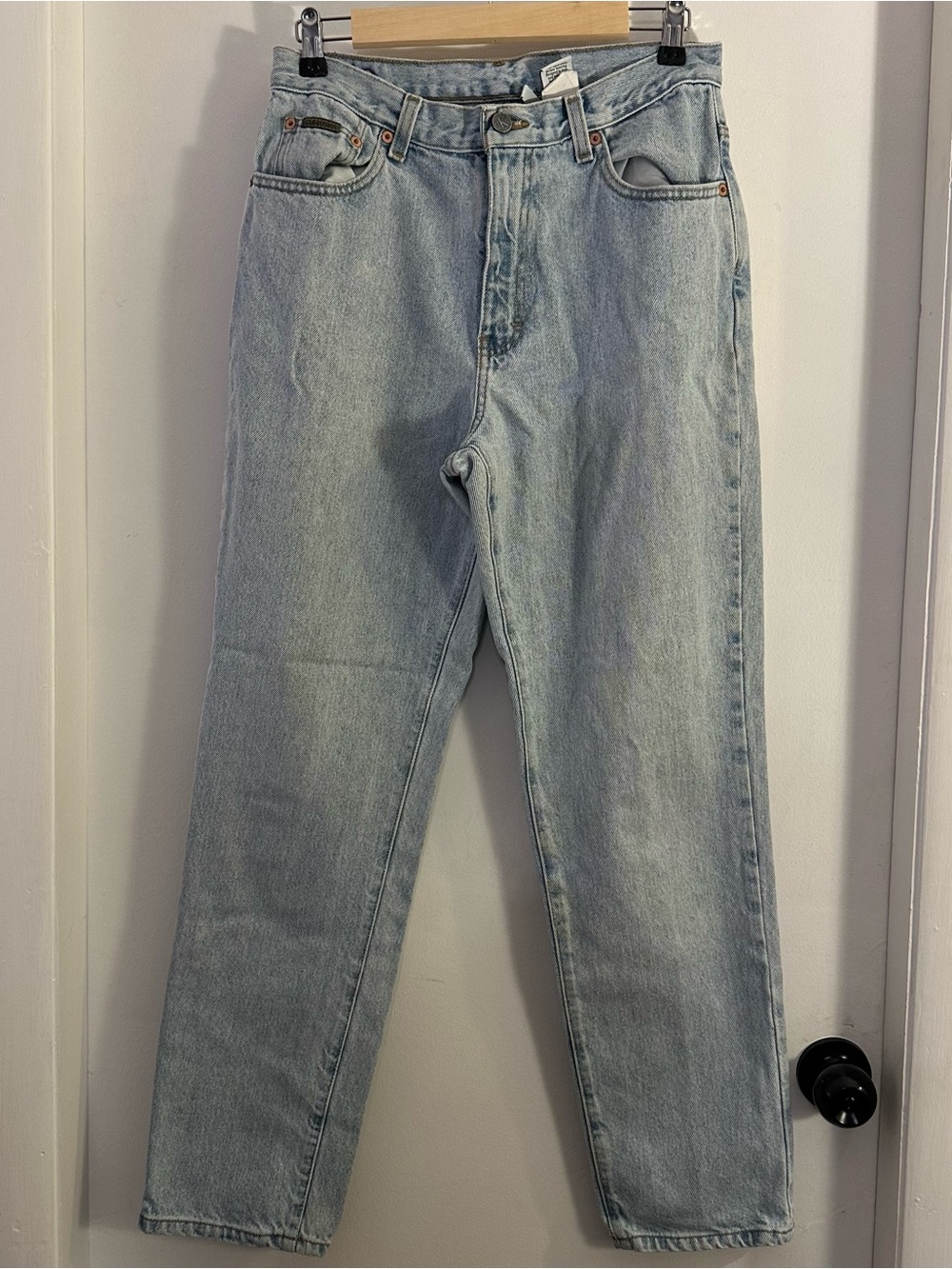Calvin Klein | Straight Leg Jeans